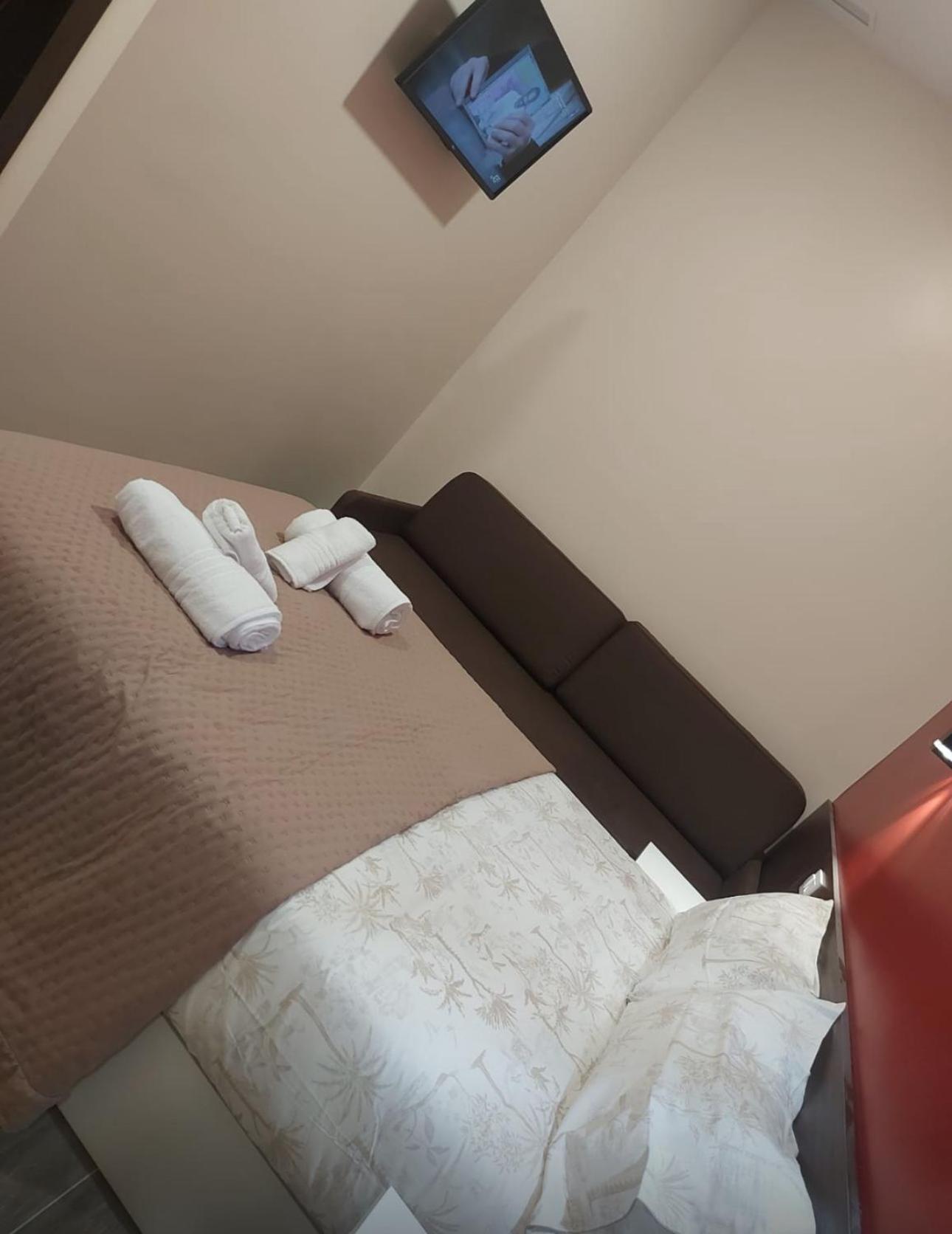 Hostal “ Infantas” Madrid Kültér fotó