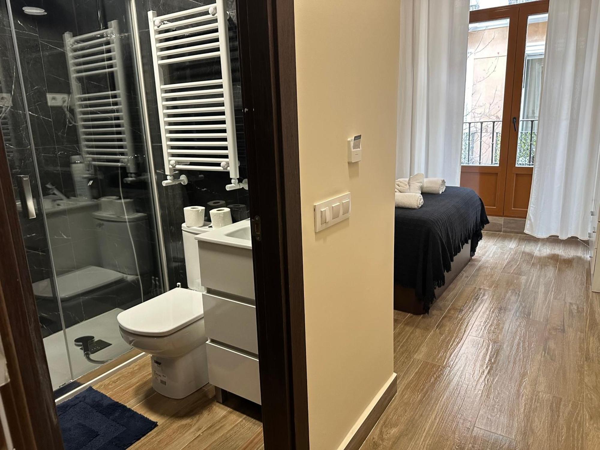 Hostal “ Infantas” Madrid Kültér fotó